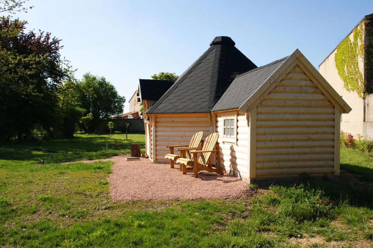 Les Cabanes Du Grand Nord Pradines  Exteriör bild
